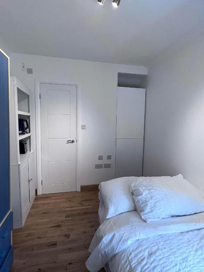 Bed and Breakfast Number 25 Хорли Экстерьер фото