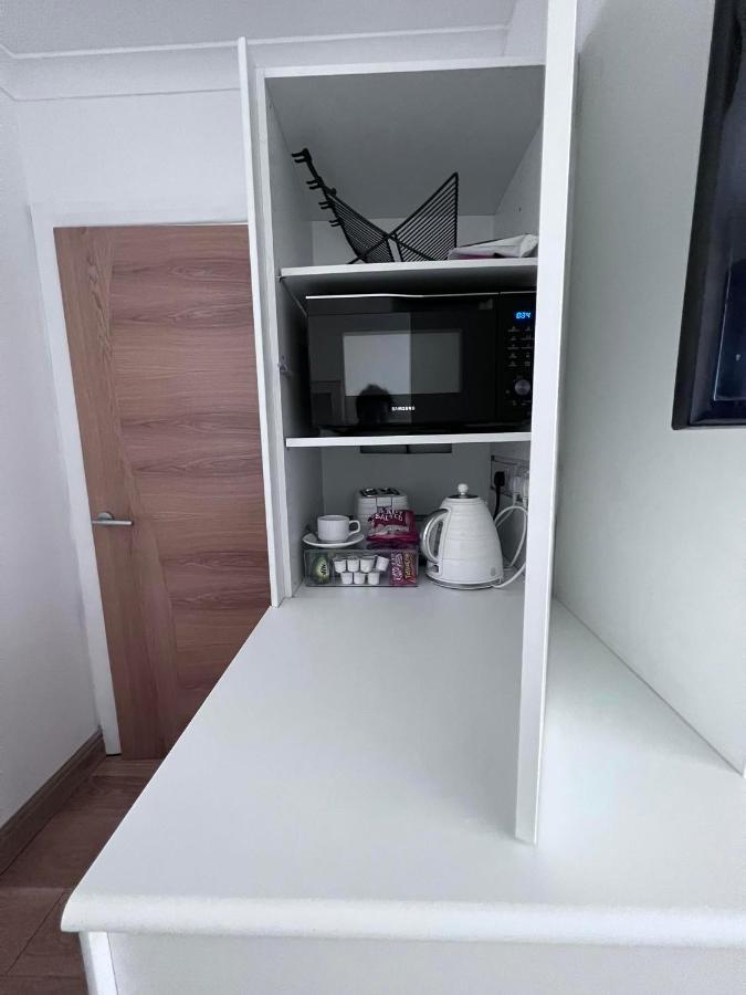 Bed and Breakfast Number 25 Хорли Экстерьер фото