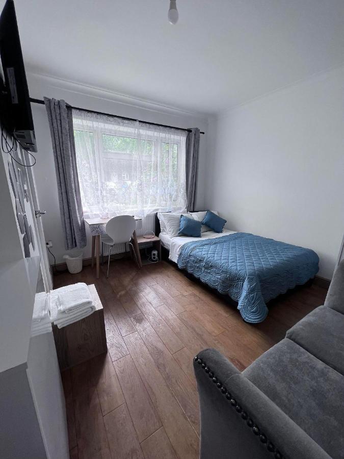 Bed and Breakfast Number 25 Хорли Экстерьер фото