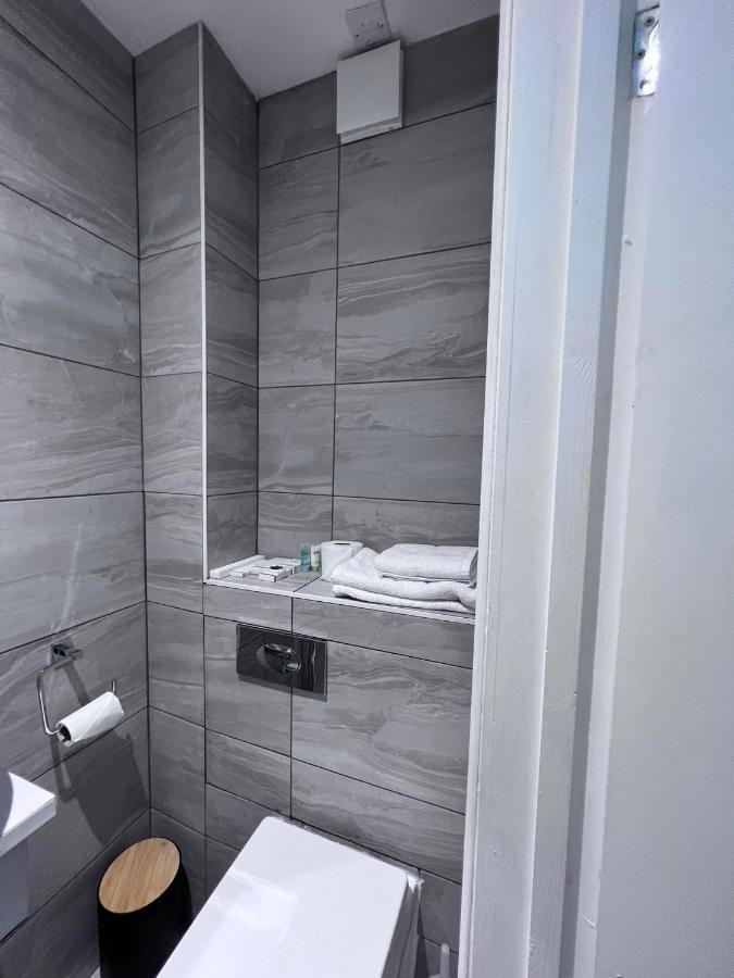 Bed and Breakfast Number 25 Хорли Экстерьер фото